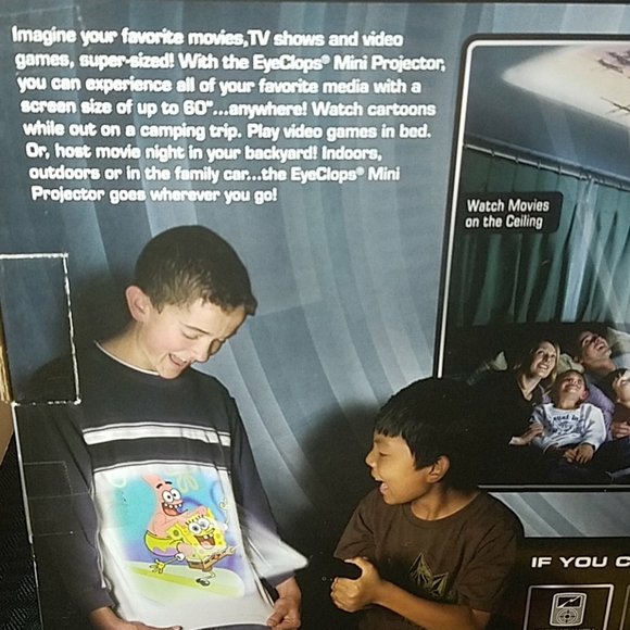 Eye Clops Mini Projector Movie Projector - Picture 3 of 6